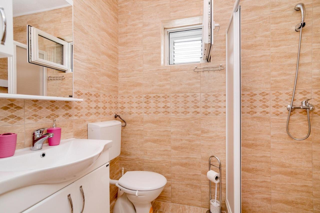 Apartments Mitrovic Luštica Eksteriør bilde