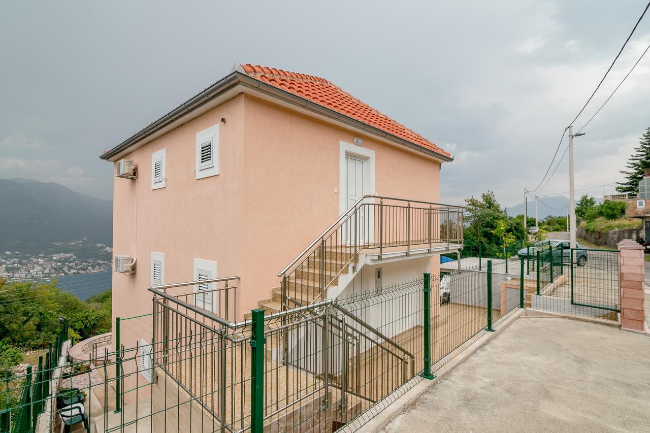 Apartments Mitrovic Luštica Eksteriør bilde