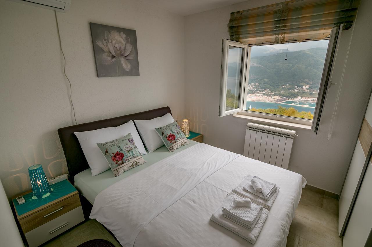 Apartments Mitrovic Luštica Eksteriør bilde