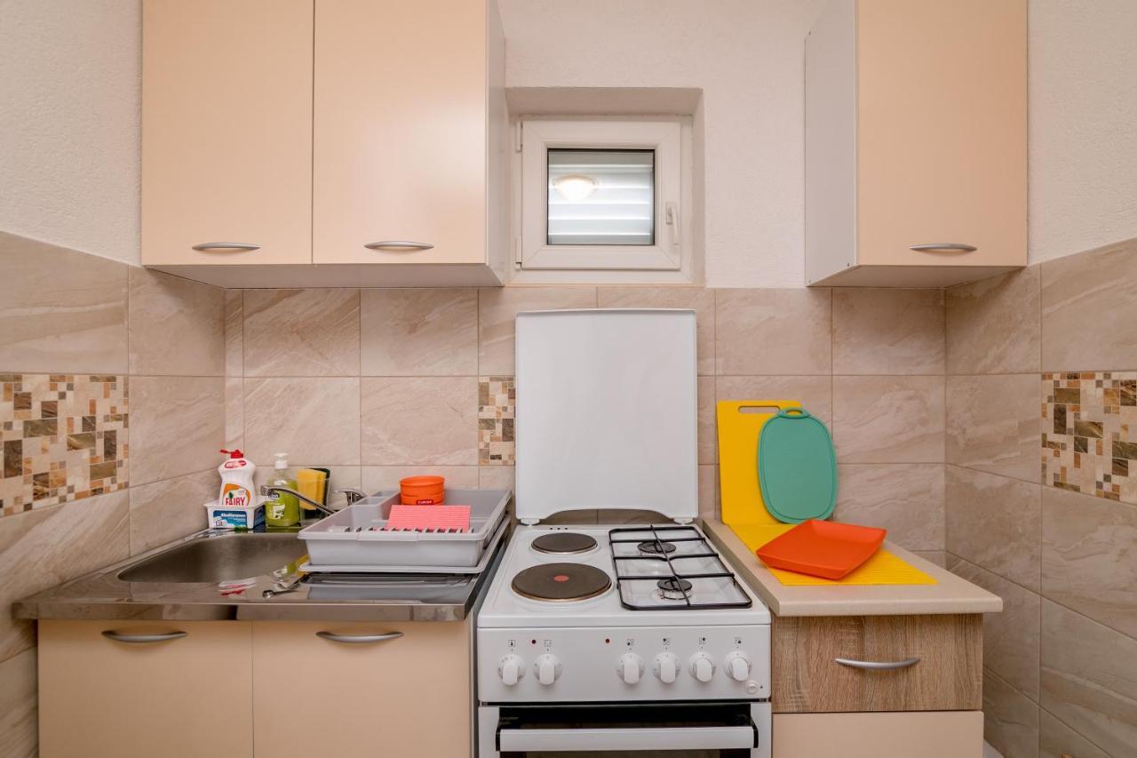 Apartments Mitrovic Luštica Eksteriør bilde